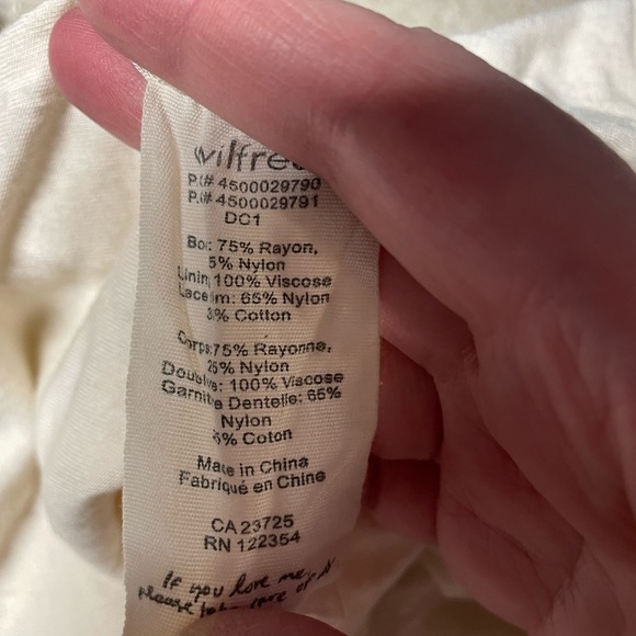 Aritzia Wilfred lace shorts cream ivory women’s size two - Picture 5 of 6